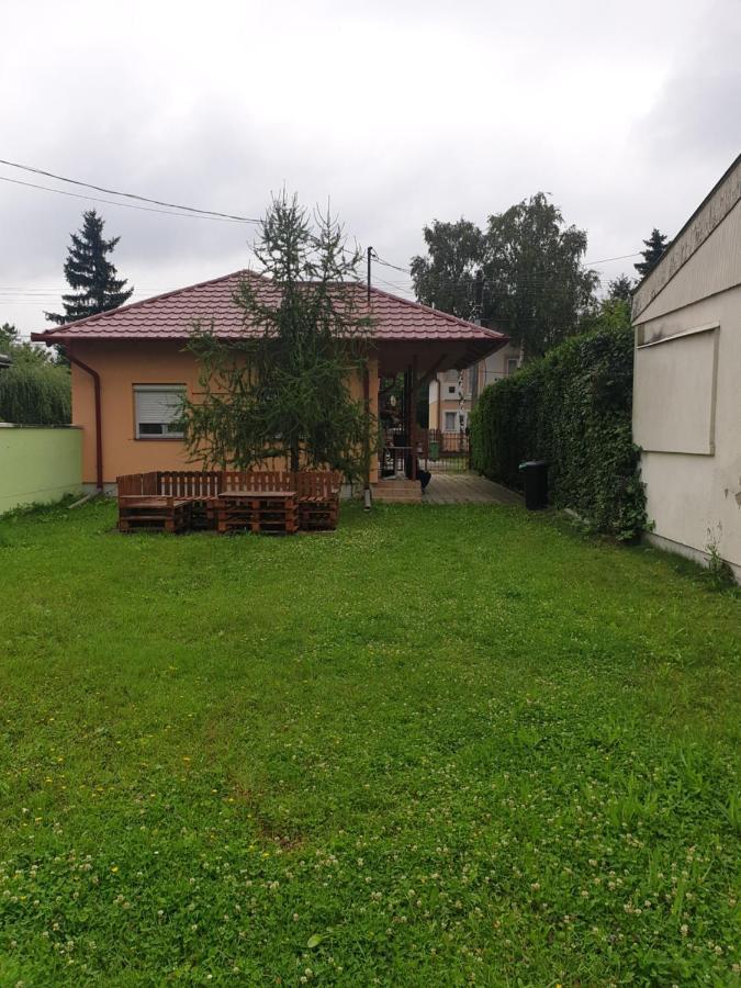 Zseki Apartman Hajduszoboszlo Exterior photo